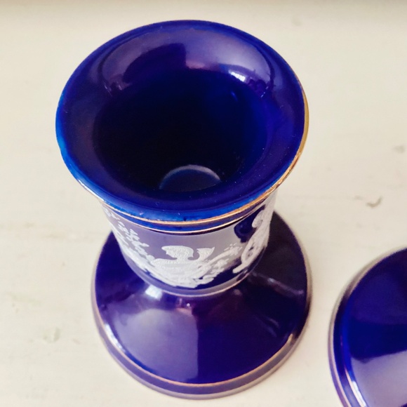 Vintage Porcelain Grecian Candlesticks Set Of 2 Cobalt Blue & White Gold Accents - Picture 5 of 12